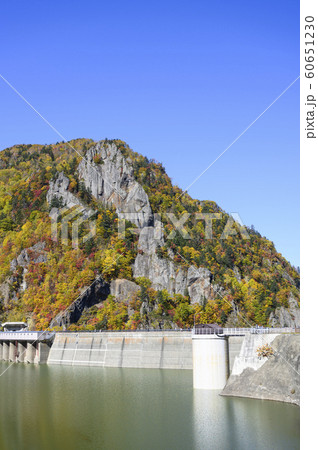 北海道 定山渓 豊平峡ダムの紅葉 60651230