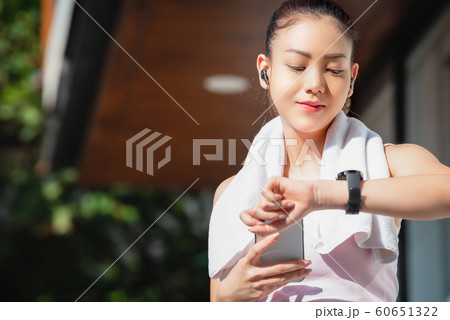 女性 運動 腕時計 女性 運動 腕時計 60651322