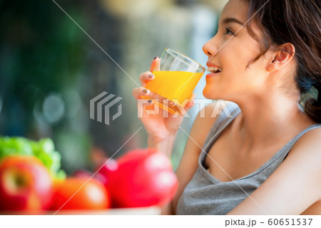 女性 ヘルスケア ジュース 女性 ヘルスケア ジュース 60651537
