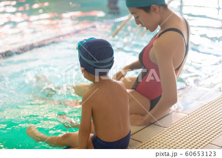 キッズスイミング 60653123