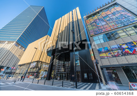 日本の東京都市景観　変貌する池袋・「ハレザ池袋」などを望む 60654368