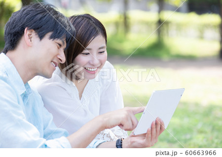 カップル ピクニック タブレット カップル ピクニック タブレット 60663966