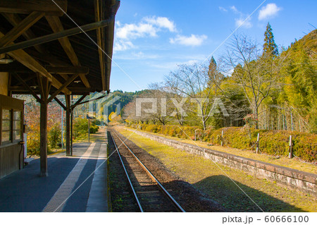 鹿児島県霧島市嘉例川の嘉例川駅 無人駅 登録有形文化財 鹿児島県霧島市嘉例川の嘉例川駅 無人駅 登録有形文化財 60666100