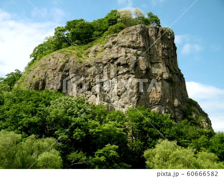 瞰望岩 60666582