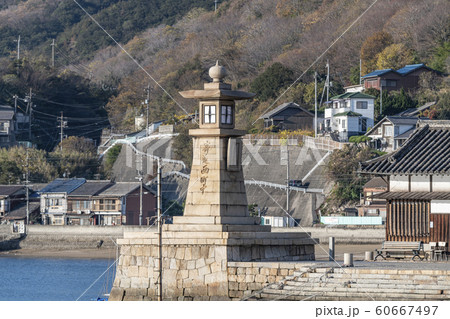 広島県福山市鞆の浦　鞆の浦のシンボル常夜灯 60667497