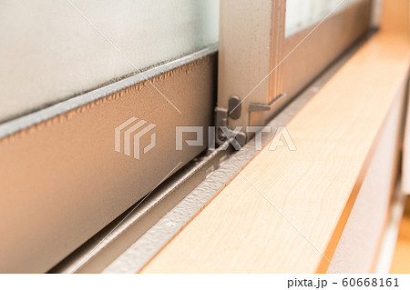 窓の結露 窓の結露 60668161