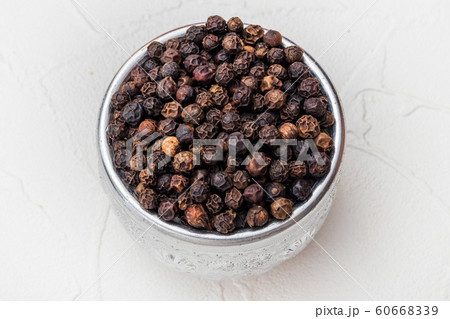 こしょうの実 Group photo of black pepper (spices) こしょうの実 Group photo of black pepper (spices) 60668339