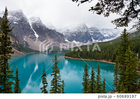 Moraine Lake Moraine Lake 60689197