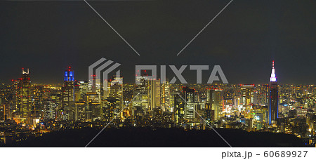 新宿高層ビル群　夜景　2019年12月 60689927