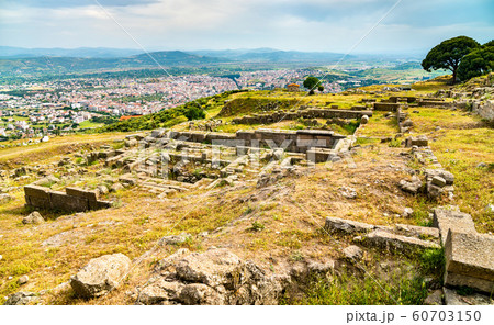 Ruins of the ancient city of Pergamon in Turkey 60703150
