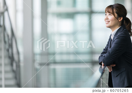 ビジネスウーマン 60705265