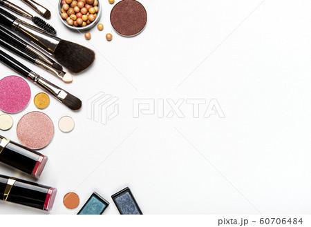 Set of decorative cosmetics 60706484