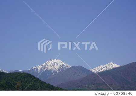 常念岳（あずみ野風景） 60708246