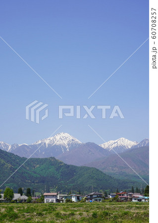 常念岳（あずみ野風景） 60708257