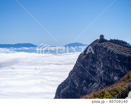 世界遺産 峨眉山 中国四川省 中国三大霊山 仏教聖地 60709140