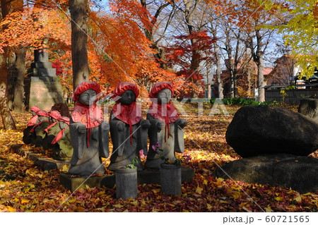 12月　世田谷149境内地蔵と紅葉･浄真寺(九品仏) 60721565