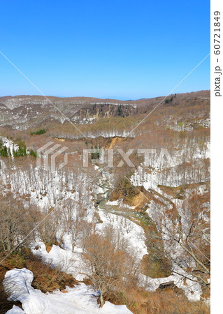 残雪の城ヶ倉渓流 残雪の城ヶ倉渓流 60721849