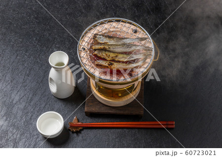 こまい(氷下)の炭焼きGrilled Saffron cod (Eleginus gracilis) こまい(氷下)の炭焼きGrilled Saffron cod (Eleginus gracilis) 60723021