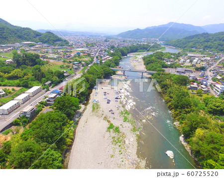 上空から眺めた「親鼻橋」〜ドローンで空撮（埼玉県秩父郡長瀞町長瀞･皆野町下田野） 60725520