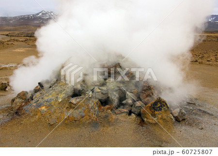 Volcanic steam vent - Namaskard Geo Thermal area - Iceland Volcanic steam vent - Namaskard Geo Thermal area - Iceland 60725807