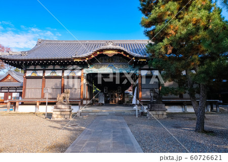 京都 御香宮神社 拝殿 60726621