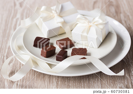 ボンボンショコラ 60730381