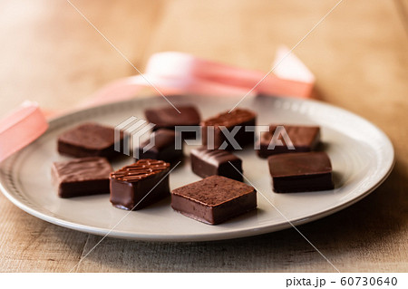 ボンボンショコラ 60730640