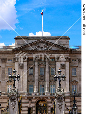 ロンドンの観光名所 Buckingham Palace バッキンガム宮殿 の写真素材