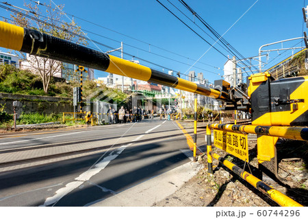 青山街道踏切 60744296