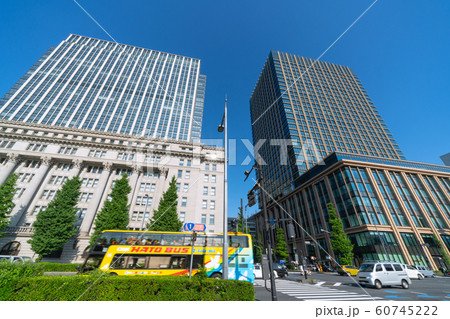 日本の東京都市景観 「馬場先門」前のオフイスビルなどを望む 日本の東京都市景観 「馬場先門」前のオフイスビルなどを望む 60745222
