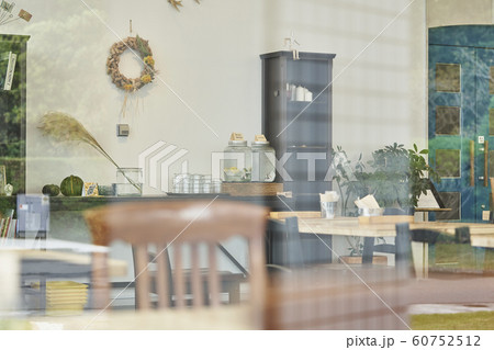 カフェ　内装 60752512