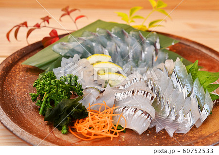 キラキラ魚さより刺身で乾杯 60752533