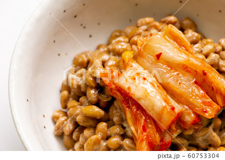 納豆アレンジ「キムチ納豆」(白菜キムチトッピング極小粒納豆)。 納豆アレンジ「キムチ納豆」(白菜キムチトッピング極小粒納豆)。 60753304