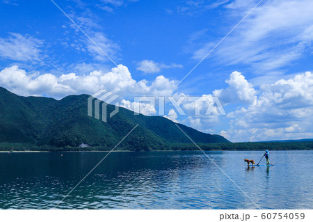 湖上散歩 湖上散歩 60754059