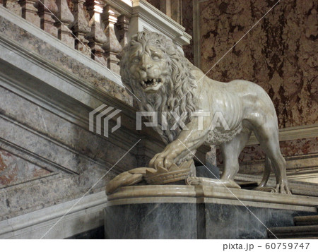 カゼルタ18世紀の王宮と公園　18th-Century Royal Palace at Casert 60759747