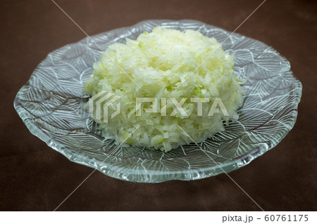 玉ねぎのみじん切り 玉ねぎのみじん切り 60761175