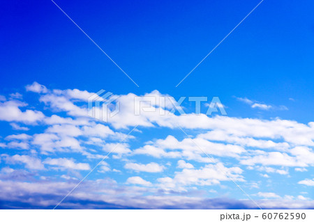 空 青空 雲の写真素材