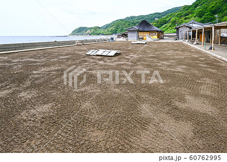 能登半島　珠洲の塩田 60762995