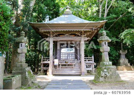岩手県平泉町　高館義経堂 60763956