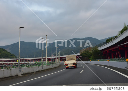 東名高速道路の風景 東名高速道路の風景 60765803