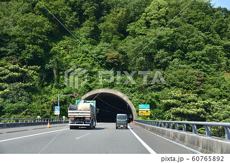 新東名高速の風景 60765892