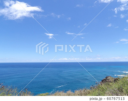 ハワイの風景（マカプウトレイル） 60767513