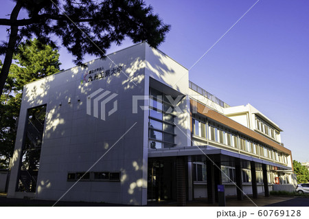 九州工業大学　戸畑キャンパス　本部棟　福岡県北九州市戸畑区 60769128