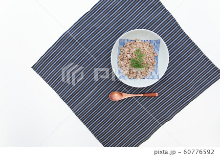 雑穀 蕎麦の実 茹で蕎麦の実 雑穀 蕎麦の実 茹で蕎麦の実 60776592