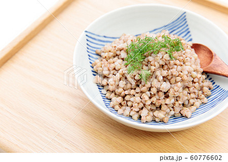 雑穀 蕎麦の実 茹で蕎麦の実 雑穀 蕎麦の実 茹で蕎麦の実 60776602
