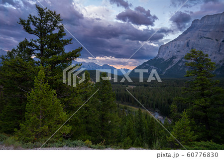 Landscape close to Banff during sunset, Alberta, 60776830