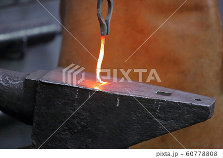 The process of manufacturing a craft product in a 60778808