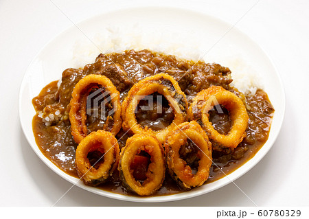 イカリングカレー(イカフライ(イカリング)トッピングビーフカレーライス)。 イカリングカレー(イカフライ(イカリング)トッピングビーフカレーライス)。 60780329