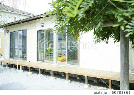 保育園　幼稚園　園庭 60783361