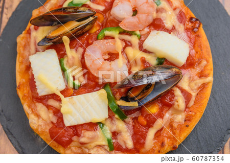 シーフードピザ 60787354